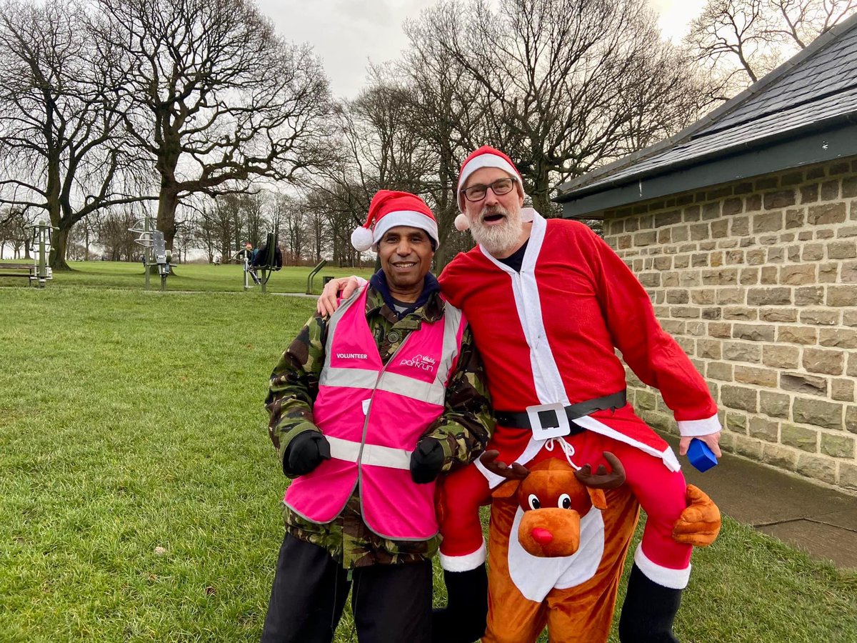 🎶Our Music Man & Marshal Extraordinaire Leroy Sutton will be back to cheer us on at Potternewton on Saturday, but he needs some help. We need a full roster of volunteers for our last parkrun of 2023. Lots to choose from. If you can help email potternewton@parkrun.com or message