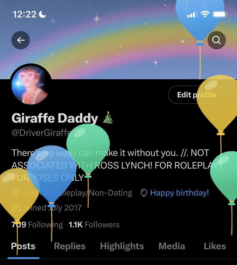 DriverGiraffe's tweet photo. Balloons. https://t.co/IFpgQ8H4CQ