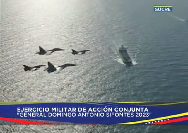 En transmisión de VTV desde la península de Paria, en el estado Sucre, el almirante Neil Jesús Villamizar Sánchez, comandante general de la Armada venezolana, inicia la Acción Conjunta Domingo Sifontes de carácter defensivo ante la llegada del buque británico HMS Trent a Guyana