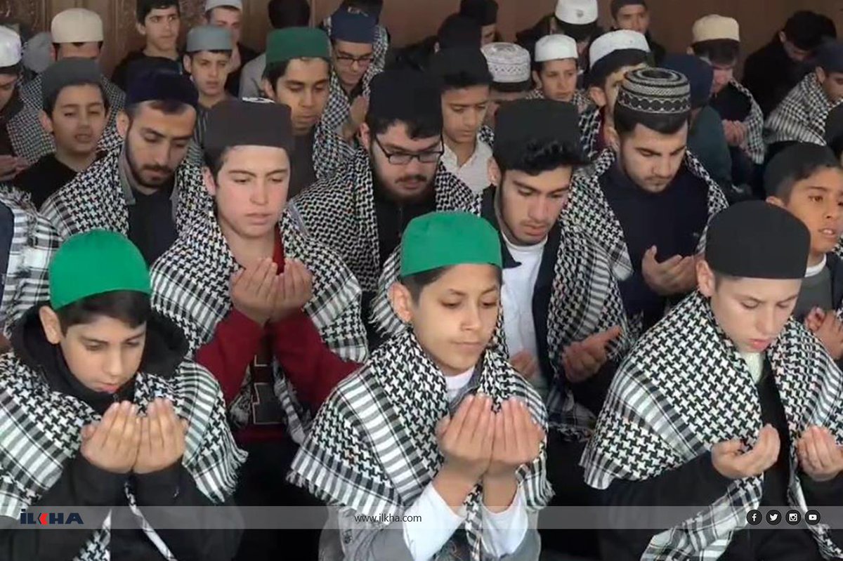 Gazze'de Vahşet, zulüm ve soykırım devam ediyor. Müslümanlar olarak bu vahşete karşı kayıtsız kalmamalıyız.

Bu mübarek gece Rabbimize ellerimizi açalım, salih amellerimizi vesile kılarak kardeşlerimizin muzaffer olması için dua edelim.

Rabbim, inayetiyle zaferi yakın kılsın.