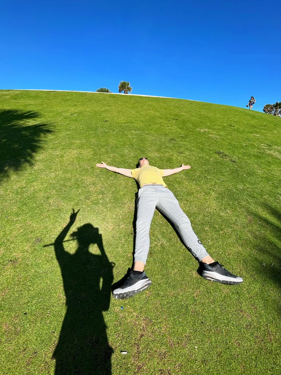 nippienop's tweet photo. South Point ☀️ SUMMER IN DECEMBER 🤠 https://t.co/LFHxUISJUZ