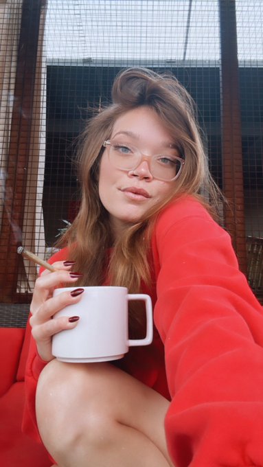 Holiday season is coming to and end, come snuggle up with me and let&rsquo;s relax together before the new