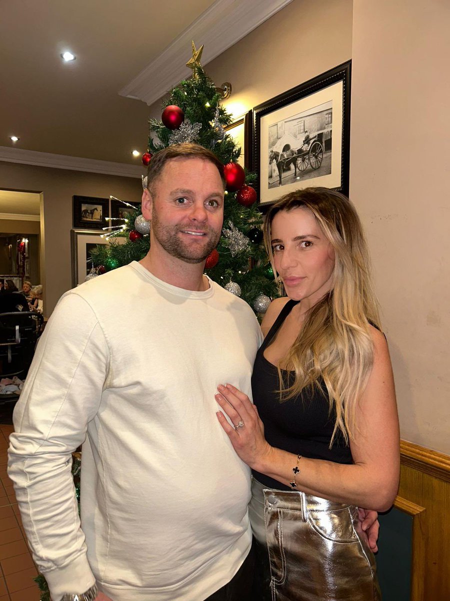 Gemj11's tweet photo. Boxing Day was pretty special 🥺💍

A day I will never forget 🔐 https://t.co/7ET0VlhQMu
