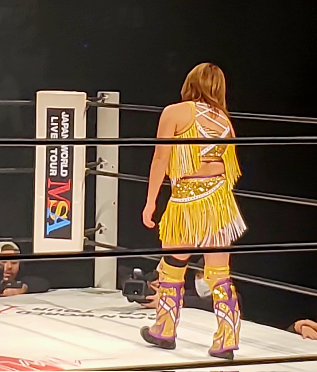 yellowwave0124's tweet photo. 2023/12/28 #Marvelouspro
新木場大会 年内最終戦
VinnieMassaro &
永島千佳世 & 彩羽匠
対 #Alphazo 選手 強敵 1人目
#永島千佳世 https://t.co/kwJJ4Z0SXA
