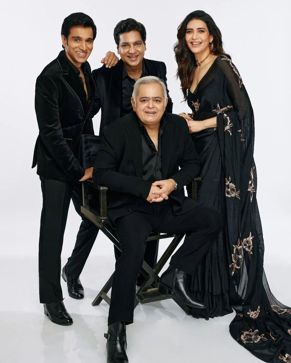 indiaforums's tweet photo. This #Mehtaverse calls for a celebration! Filmmaker #HansalMehta with his muse in #KarishmaTanna #PratikGandhi and #GaganDevRiar https://t.co/zKFA3xdncD