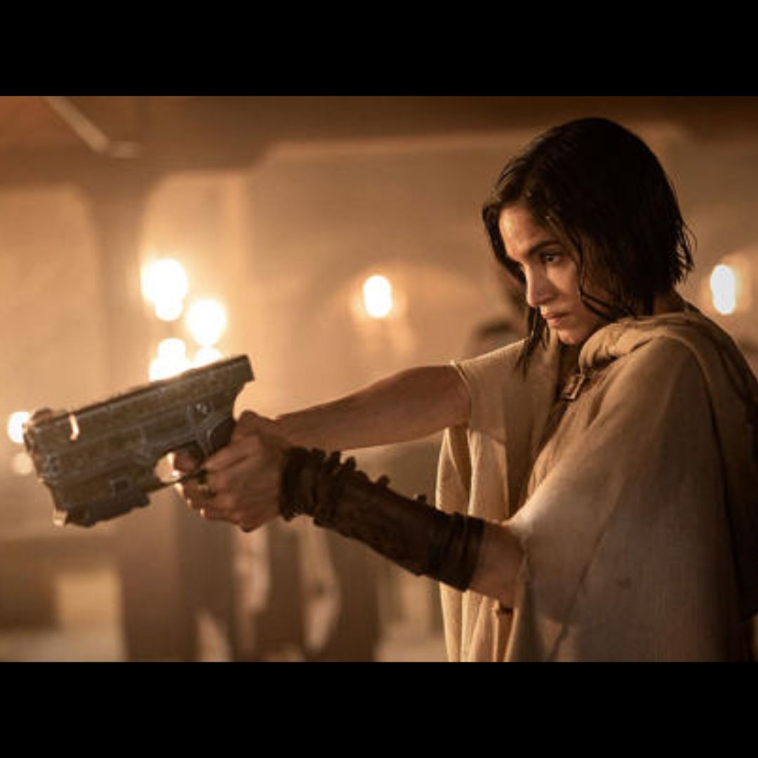 trendingdash's tweet photo. #RebelMoon is #1 on Netflix worldwide! Have you joined the rebellion yet? ⚔️ This epic sci-fi adventure from Zack Snyder is a must-watch! Don't miss out! #Snyderverse #Netflix https://t.co/hRCxTJqwhf