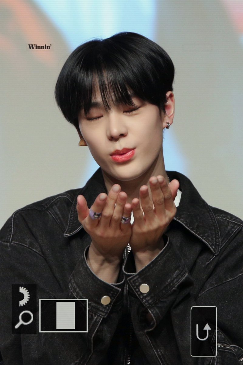 junmin1231's tweet photo. ︎231228 🎂

#WHIB #휘브 #JAYDER #제이더 #준민 #김준민 #JUNMIN https://t.co/gIZtxJenBf