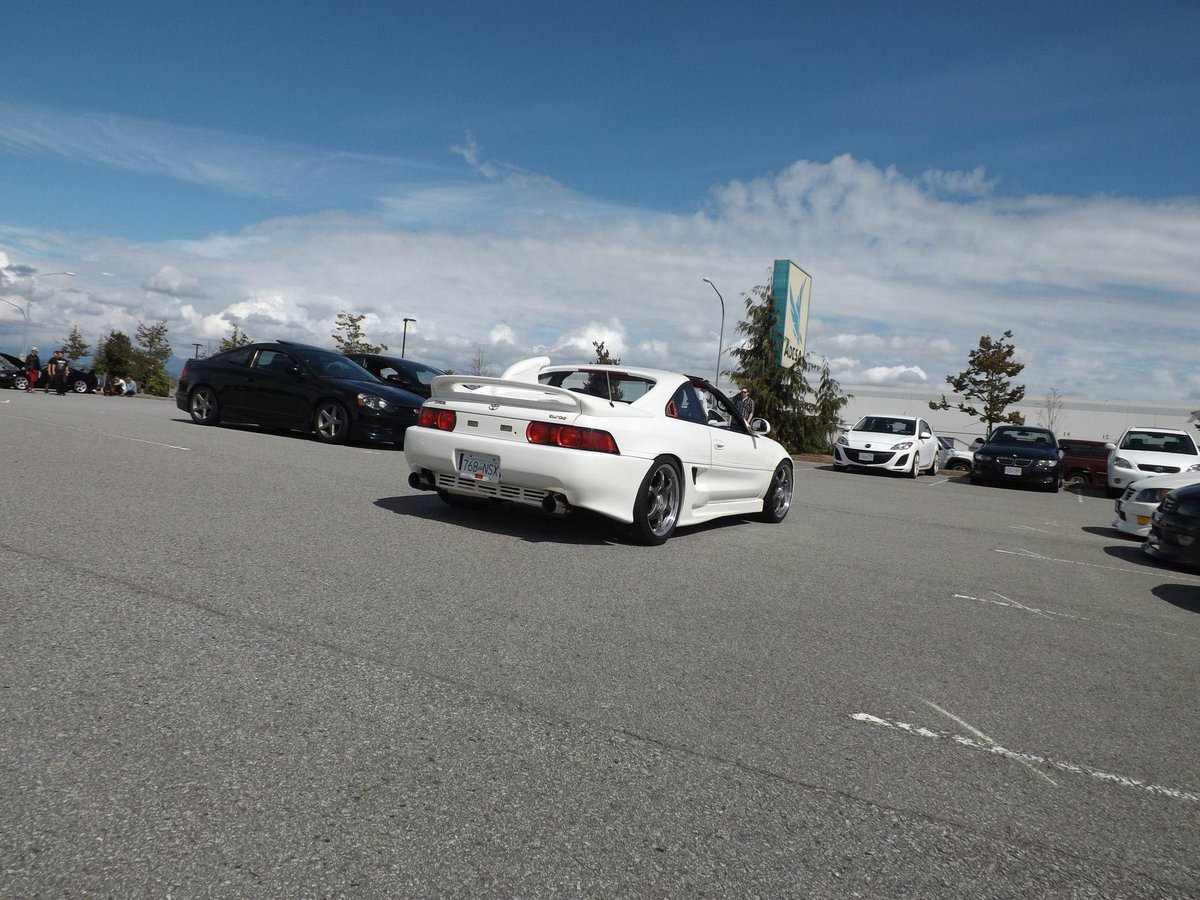 Throwback to revscene summer meet 2013 #toyota #mr2 #toyotamr2 #sw20 #swomr2 #mr2turbo #sw20turbo #jdm #tuner #trd #modifiedcar #modifiedcars #sportscar #sportscars #tunercar #tunercars #superstreet #streethunters #japanesecar #japanesecars #ThrowbackThursday #tbt #throwback