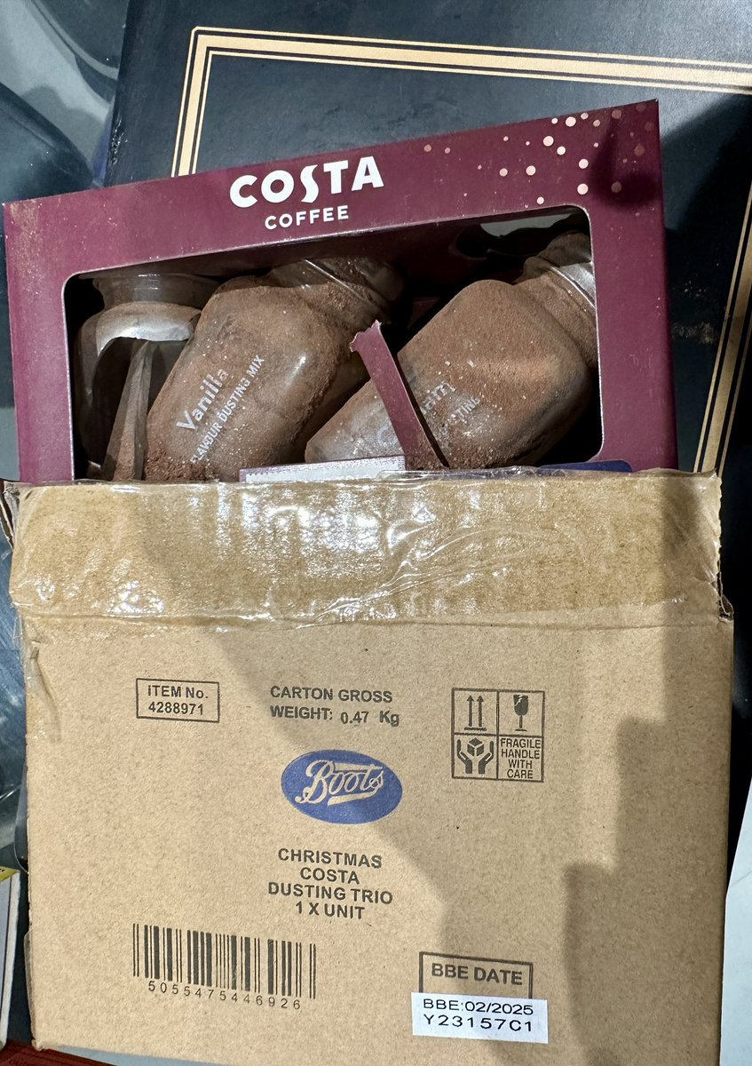 HJobling's tweet photo. @BootsHelp 
Hello, 
Can you help? My order has just arrived but one of the items - Costa glass bottles of coffee topping has been broken and there is glass and powder all over it. See photos https://t.co/3IOHUE5SsY