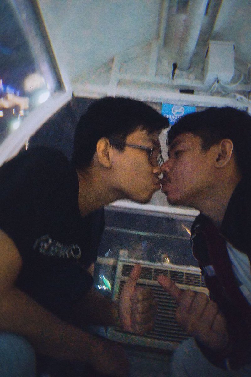 be_in_zone's tweet photo. It’s the last month of the year, quote with your favorite pictures of you and your partner this year. https://t.co/h586xKBeyX