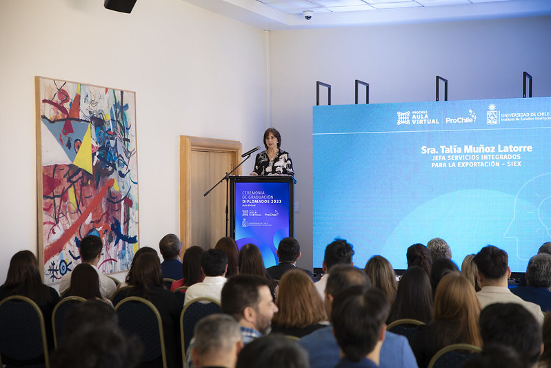 ProChile's tweet photo. 📑 💻 Aula Virtual de ProChile cierra año académico 2023 con más de 1.100 estudiantes capacitados en nuestros distintos cursos y diplomados. Conoce los cursos y lo que se viene en nuestro programa de formación  https://t.co/1vrfMgoEy0💻 https://t.co/eNUBqBQxgH