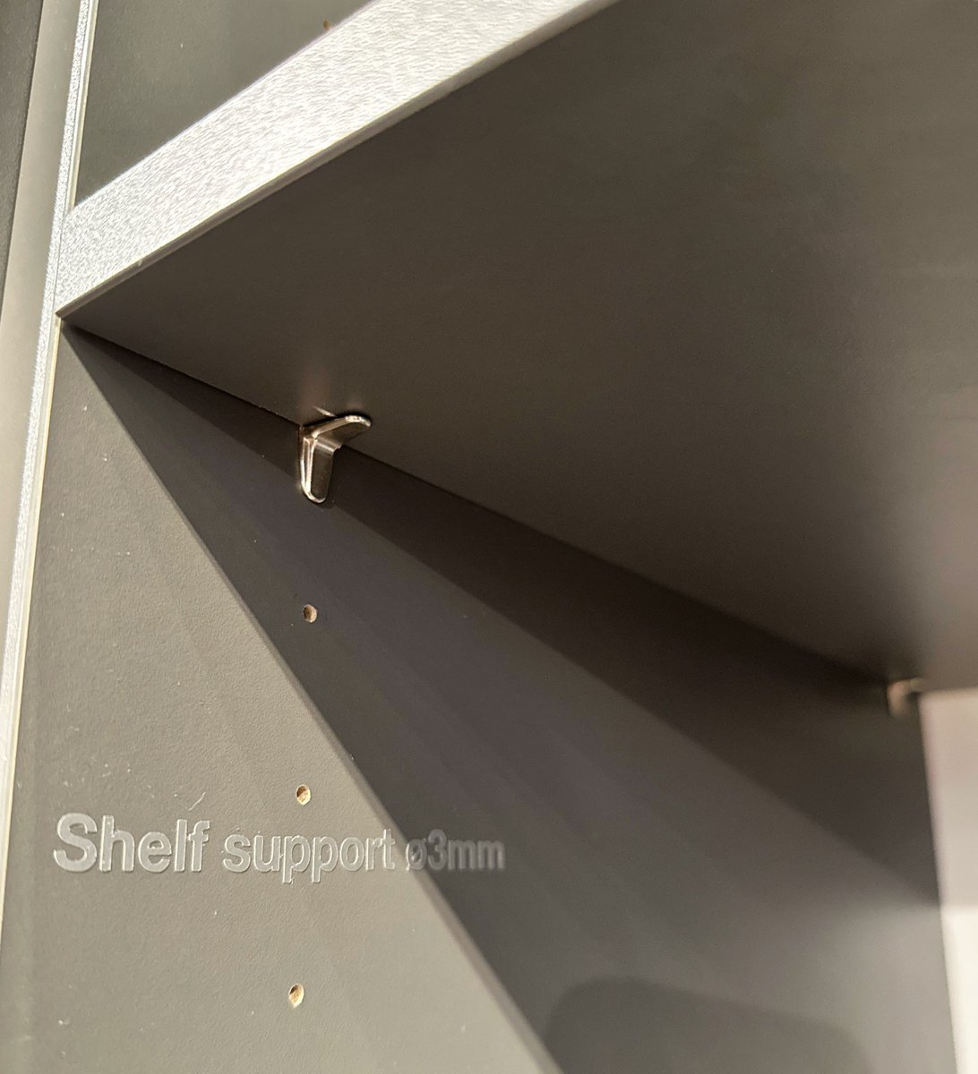 TitusPlus's tweet photo. Our broad range of shelf supports suit a variety of shelf thicknesses and materials. They allow for easy tool-free fixing and different types of installation fitting 3mm diameter holes, standard on many shelves, bookcases and cabinets.
#cabinetry #cabinethardware #shelfsupport https://t.co/DQe93LXc5H