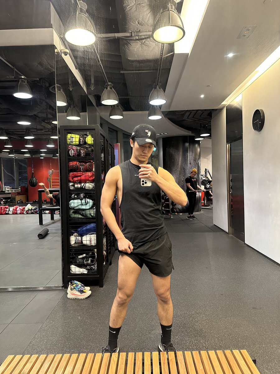 JENKOkeepitreal's tweet photo. Back to the game after Christmas🎄
Let’s get the #defitness #GASFIT #Mocafit going🔥
Nominated by @Cryptovius1
I’m tagging 3 Mr. Olympia @thecryptoasian @tofushit888 @TheSamGor to join the game and show your strength💪🏻
Stay healthy Stay hungry😇 https://t.co/RMciyUouP1