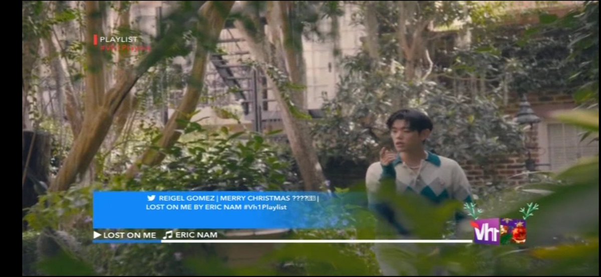 SeleQueens's tweet photo. Omg thank you soo much @Vh1India for playing my requested songs on #Vh1Playlist 🫶

Spaceman - @nickjonas 
Lost on me - @ericnamofficial https://t.co/QKy4EUJJY9