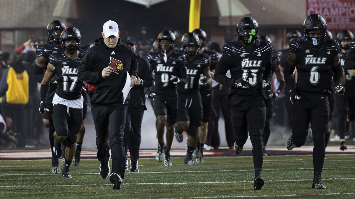 SIMPLE STORY | Louisville football in 2023: Good start, disappointing finish wdrb.com/sports/crawfor…