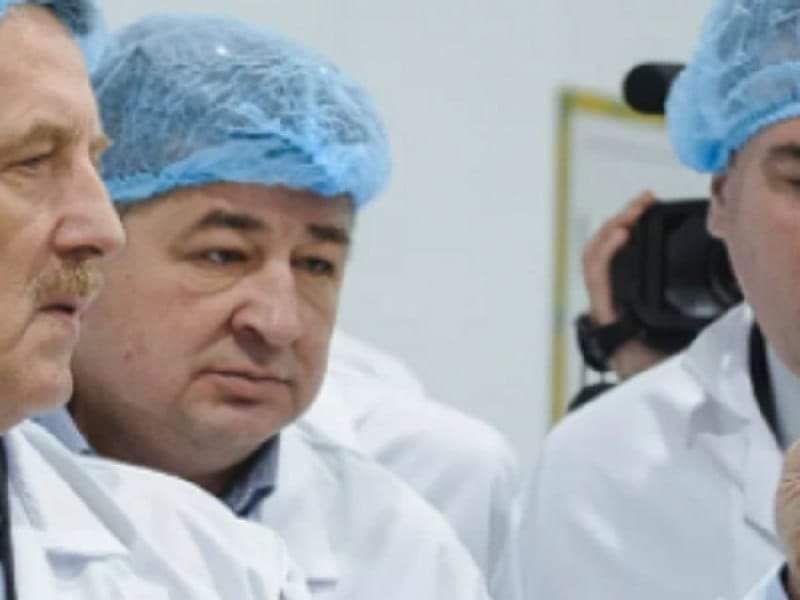kardinal691's tweet photo. "Has #russia's shell cracked?"

In the #Voronezh region, an attempt was made on the life of the owner of one of the largest egg producers, #Gennady_Shiryaev. When he was leaving the territory of the #Tretyakov poultry farm he owned in #Borisoglebsk, an unknown person opened fire. https://t.co/KGq3gB3g5L