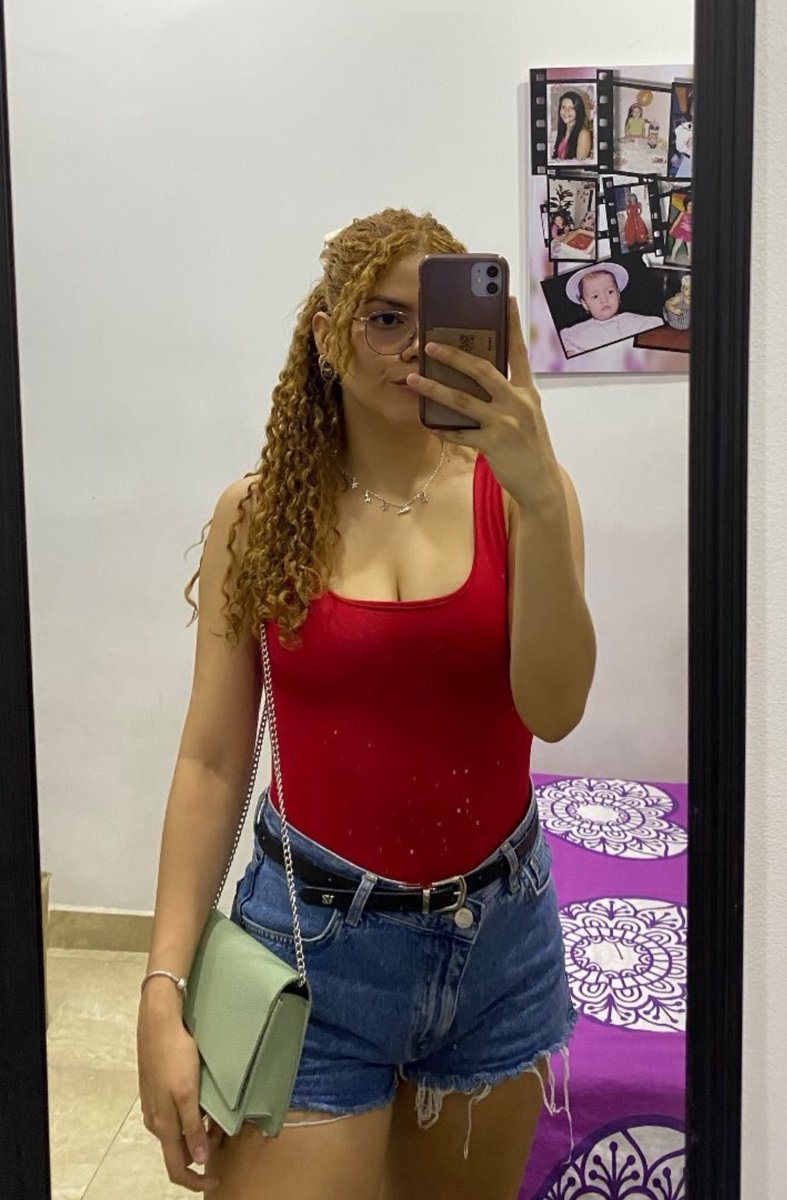 LauRTributes's tweet photo. Hey guys!! How was your Christmas? I really want some white gifts for me!! #cumtribute me pls to get rewarded!! #cum #cumshot #cumtributes #whore #cumslut https://t.co/3nXE0vbVUw