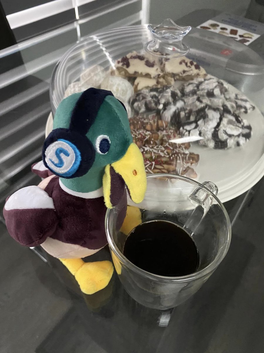 streamyardapp's tweet photo. That awkward last week of December where Puddles isnβt sure what day or time it is! π€ But at least Puddles is cozy and getting recharged π for an amazing 2024 ahead! π¦
#relaxationtime #noseriouslywhatdayisit #howmanycookiesistoomanycookies #notgettingoutofbed #ishouldprobablyworkout