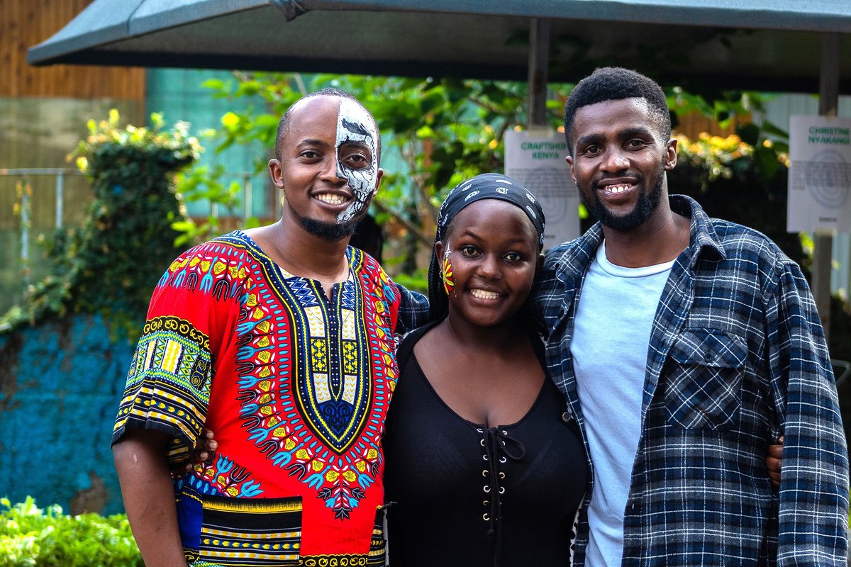 victorhenu's tweet photo. It's our responsibility to ensure that we adopt sustainable lifestyle by even the simplest things, its possible for us to avoid over consumerism. Be aware of what you purchase. Be a Conscious Consumer!
📸 @sidney_opiyo
#makesmthngweek #sustainability #consciousconsumerism https://t.co/W7wUl6LVhH