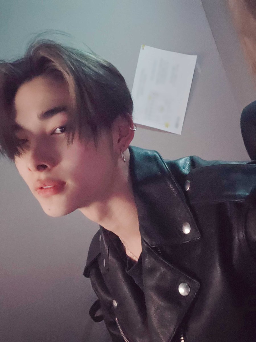 enhypenweverse's tweet image. [ #니키’s Post ] 231228

#NI_KI: Arrived🤘

@ENHYPEN_members @ENHYPEN #ENHYPEN #엔하이픈