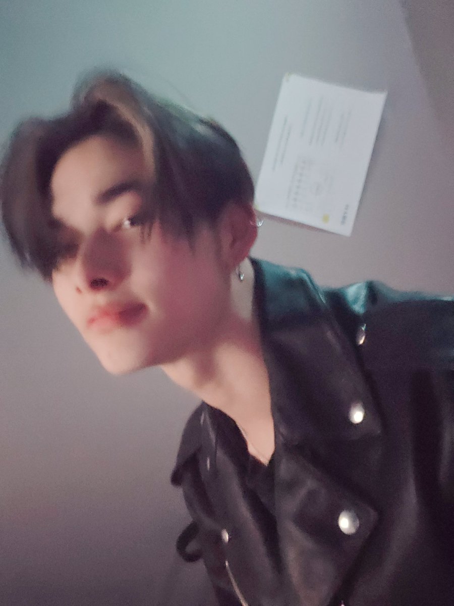 enhypenweverse's tweet image. [ #니키’s Post ] 231228

#NI_KI: Arrived🤘

@ENHYPEN_members @ENHYPEN #ENHYPEN #엔하이픈