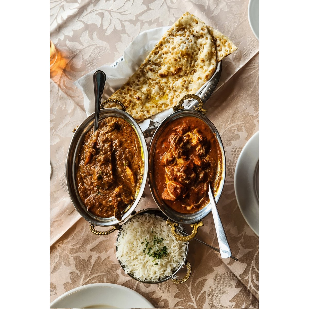jessicabaleta's tweet photo. Obviously we came here for the food...
π₯ π₯ π₯
#Art #Travel #TravelPhotography #Photo #Photography #Photographer #Wanderlust #Wanderer #Adventure #Explore #Traveling #TravelsFromMySamsung #Traditional #IndianCuisine #TheRaj #SunTimeSquare #ButterChicken https://t.co/VjV9VJSQQ6
