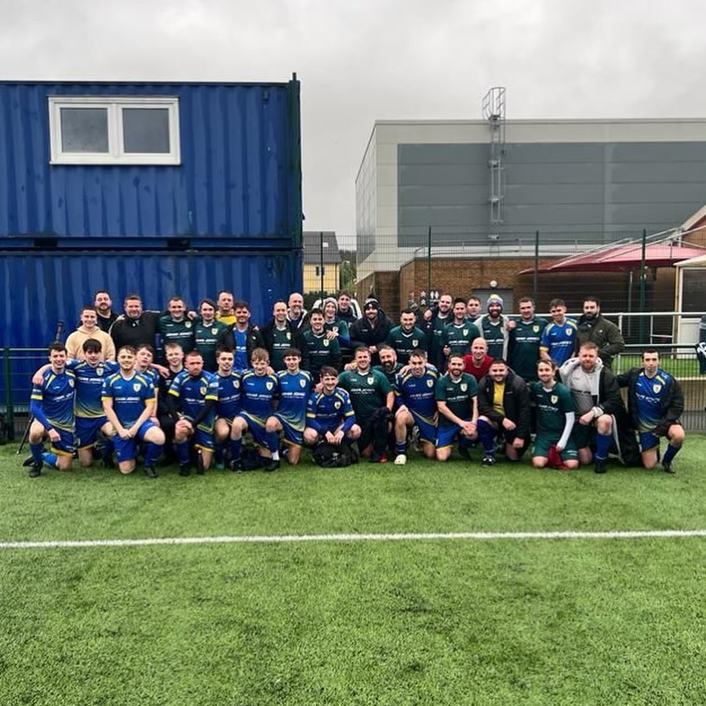 CPDDrefach's tweet photo. 𝗪𝗛𝗔𝗧 𝗔 𝗗𝗔𝗬❤️

Under 25’s 🆚 Over 25’s was an entertaining 5-5 draw, club was absolutely packed and the 🎯 was brilliant! 

Topped off with unbelievable 𝗟𝗜𝗩𝗘 music with over £3,000 raised for Will and his family. Amazing support❤️

🟡🔵 | #WeAreDrefach #NiYwDrefach https://t.co/gJHofbl68H