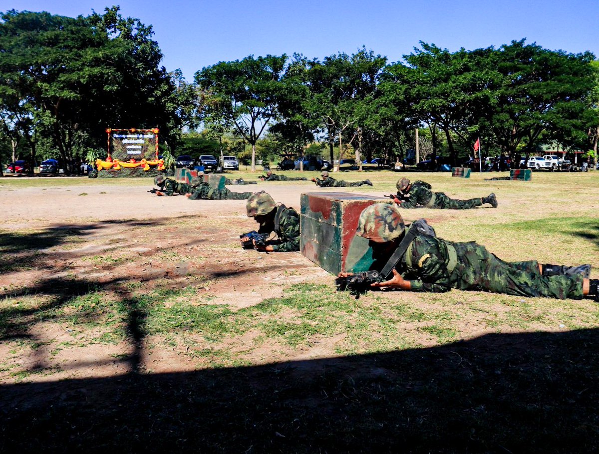 TANKKER1005's tweet photo. วันที่ 27 ธ.ค. 66 ม.4 พัน.5 รอ. ได้ดำเนินการจัดกิจกรรม "Open House เปิดบ้านทหารใหม่” รุ่นปี 2566 ผลัดที่ 2 เพื่อให้ญาติทหารใหม่มาร่วมแสดงความยินดีกับน้องๆทหารใหม่ ที่สำเร็จการฝึกหลักสูตรทหารใหม่ ตามที่กองทัพบกกำหนด และร่วมรับชมการแสดงที่หน่วยจัดขึ้น
#น้องคนเล็ก
#BootCamp66 https://t.co/2XZaM0bamP