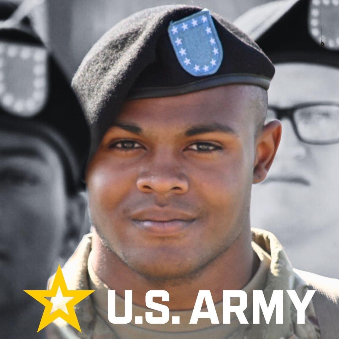MiamiBattalion's tweet photo. Standing out is not about being seen; it’s about leaving an imprint. Embrace your journey, leave your mark. #goarmy https://t.co/BOlawpl8E1