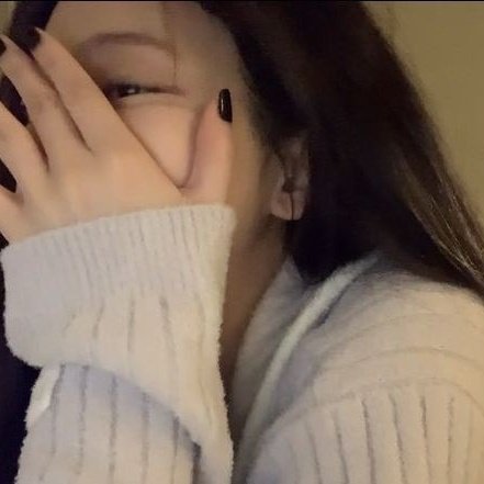 [ae.⠀⠀ 🎸💭] 
tutulog na 'ko. maganda outside, crying inside 🤘 •••

#aespasolph #milan