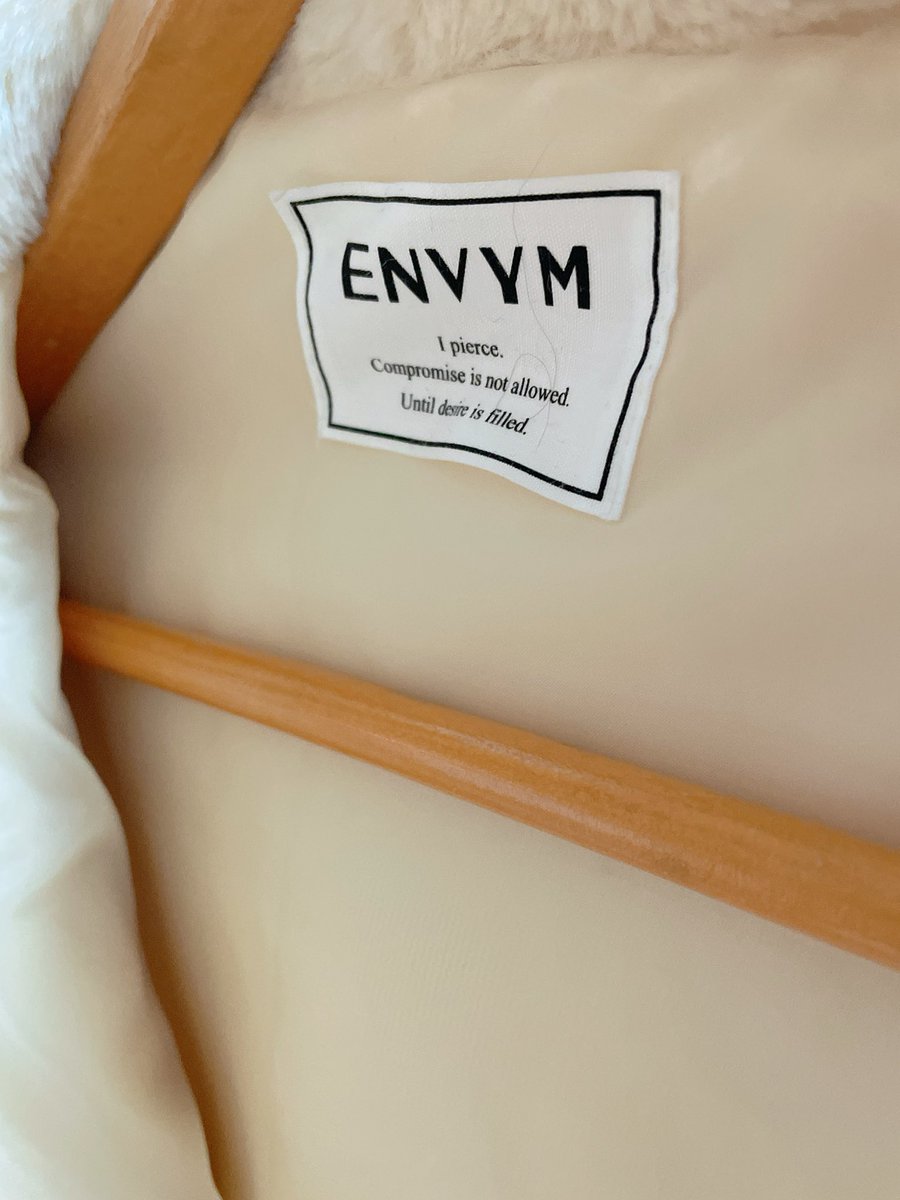 style2839's tweet photo. ✨🌺🌺
軽くて暖かいアウター
最近のお気に入り
#ENVYM
皆さまも
暖かくしてくださいね
✨🌺🌺 https://t.co/UyPlR613PI