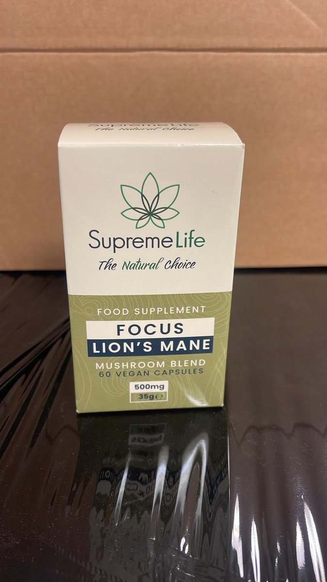 afowler06's tweet photo. Retweet this for me plz people 🙏🏻I’m doing you all @supreme_cbd LIONS MANE MUSHROOMS 🍄 FOR JUST £18 today,  works out 30p a capsule, these only for social media purchases as they not yet in our website https://t.co/5pG9EDGQst I’m letting all my followers have them first DM me 👍🏻 https://t.co/YGdhp2VYO2