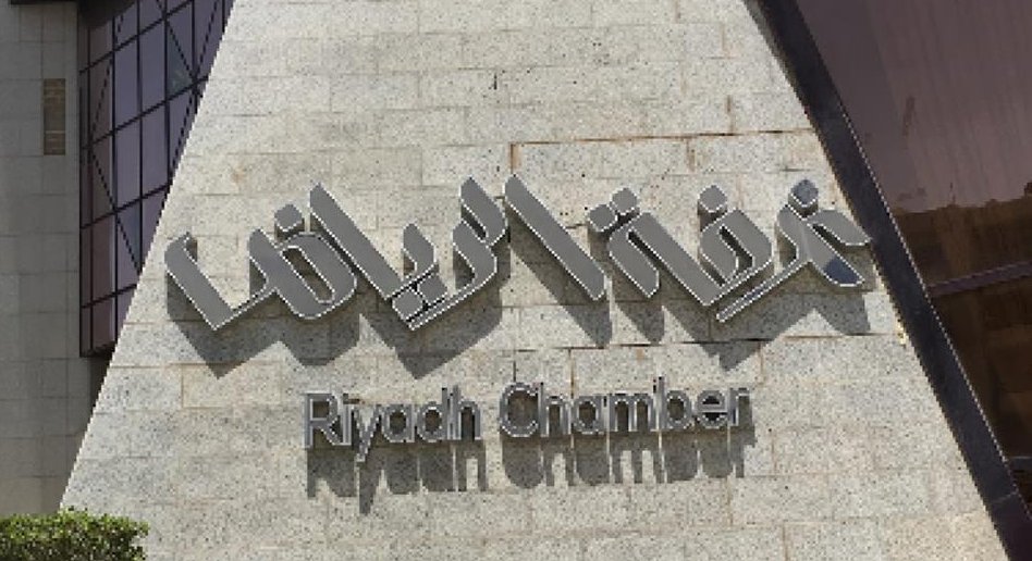 AlsadounBrjs79's tweet photo. بعض المصطلحات مهم معرفتها في سباق #انتخابات_غرفة_الرياض_19 والتي تساعد المرشح على بناء خطة عمل لإدارة الحملات الانتخابية في جمع الأصوات:

المرشح: هو من يرشح نفسه لعضوية مجلس إدارة غرفة الرياض بحيث تنطبق عليه شروط الترشيح لهذا المنصب.

الناخب: هو من يملك سجل تجاري واشتراك عضوية غرفة الرياض و له حق التصويت للمرشح.

البرنامج الانتخابي للمرشح: هي رسالة تستهدف الناخبين تحتوي على اهداف المرشح من دخوله للانتخابات. 

المفتاح الانتخابي: هو شخص يملك شبكة علاقات واسعة مع الناخبين ولديه تأثير عليهم في عملية التصويت.

القواعد الانتخابية: هي قاعدة بيانات الناخبين مصنفة حسب علاقات المرشح وكل قاعدة انتخابية يكون مسؤول عنها مفتاح انتخابي.

#غرفة_الرياض
#سوق_الاسهم_السعودي
