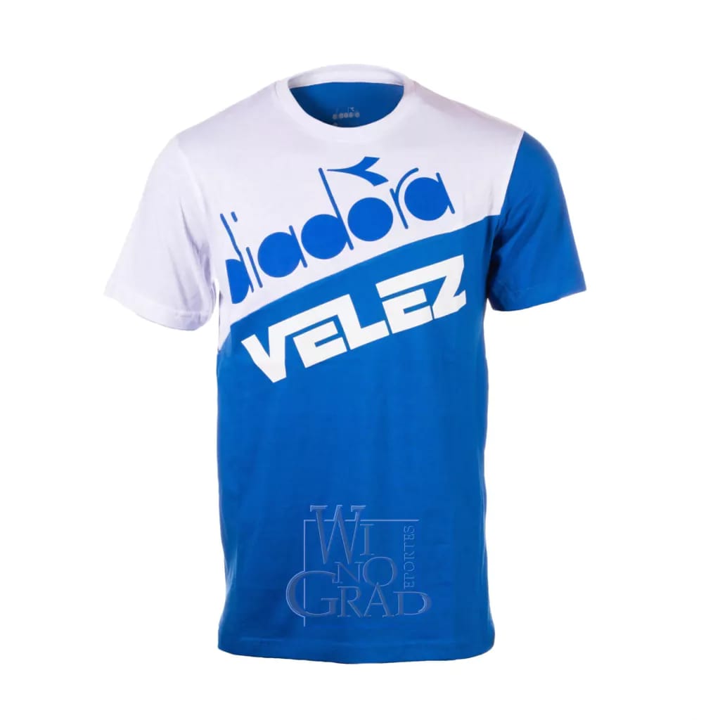 PasionFortinera's tweet photo. 👕 ¿Querés ganarte esta remera de #Vélez?

1️⃣ Seguí a @pasionfortinera y a @winograd_velez

2️⃣ Dale RT al tuit

3️⃣ Suscribite en https://t.co/xAjlrhsnmd https://t.co/QNOhKQB4Tx