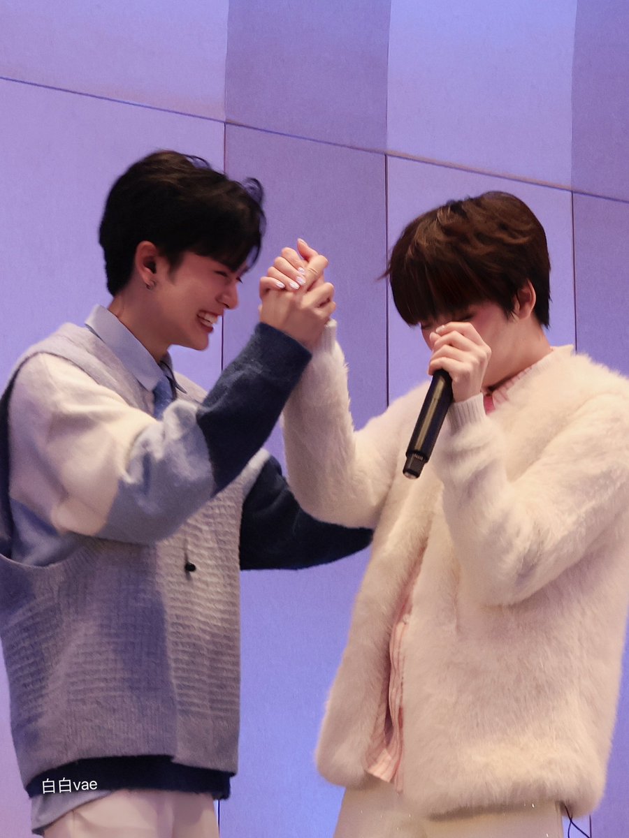 bibi92951278's tweet photo. 231223 SantaEarth Hongkong FM
When we look into each other's eyes
@Ppsanta @cooheartt full of love
#SantaEarth 
#SantaPP
#cooheart 
#ChristmasMiracleWithSantaEarth https://t.co/I2VdyNdNjy