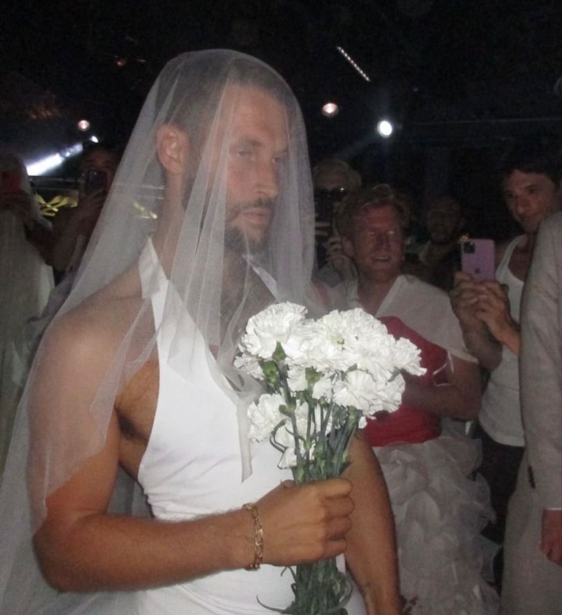 BOTTEGAHOENETA's tweet photo. It’s rumoured that Simon Jacquemus is set to be the next Creative Director of Givenchy. How do we feel about it? https://t.co/7NiqqXb4iD