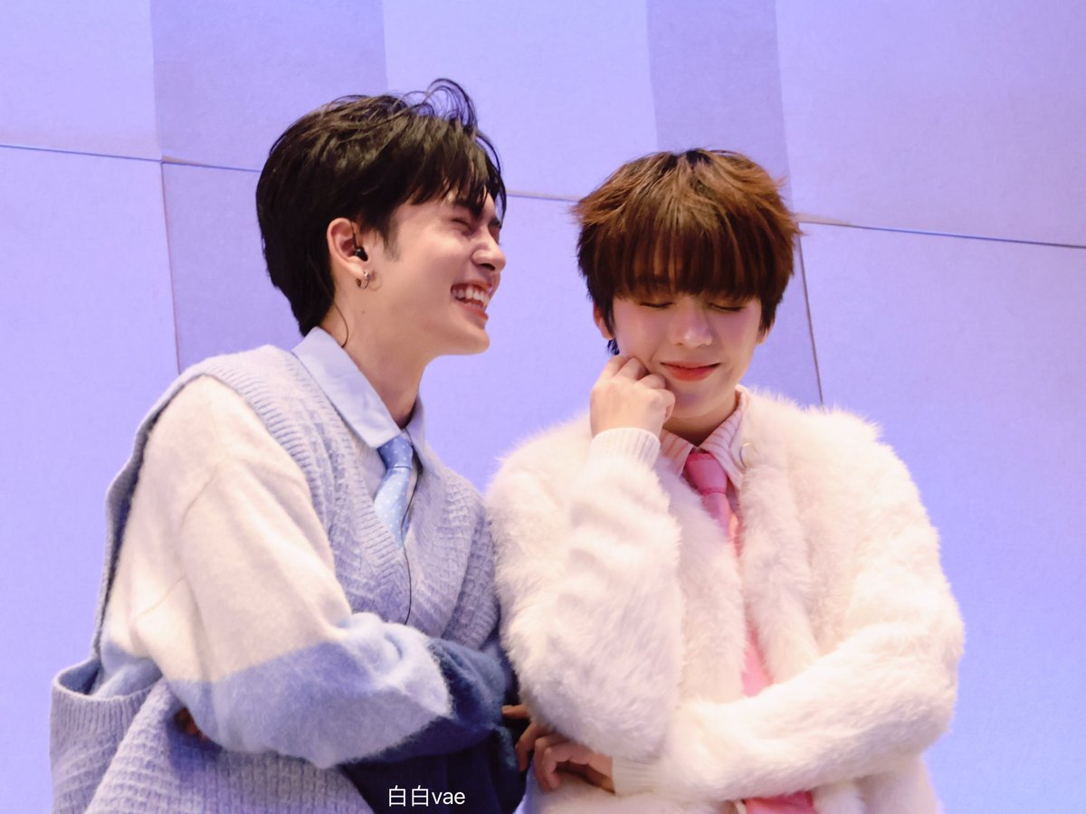 bibi92951278's tweet photo. 231223 SantaEarth Hongkong FM
Happiness smile of them!
#SantaEarth 
#SantaPP
#cooheart 
#ChristmasMiracleWithSantaEarth https://t.co/mAnGdsG81A