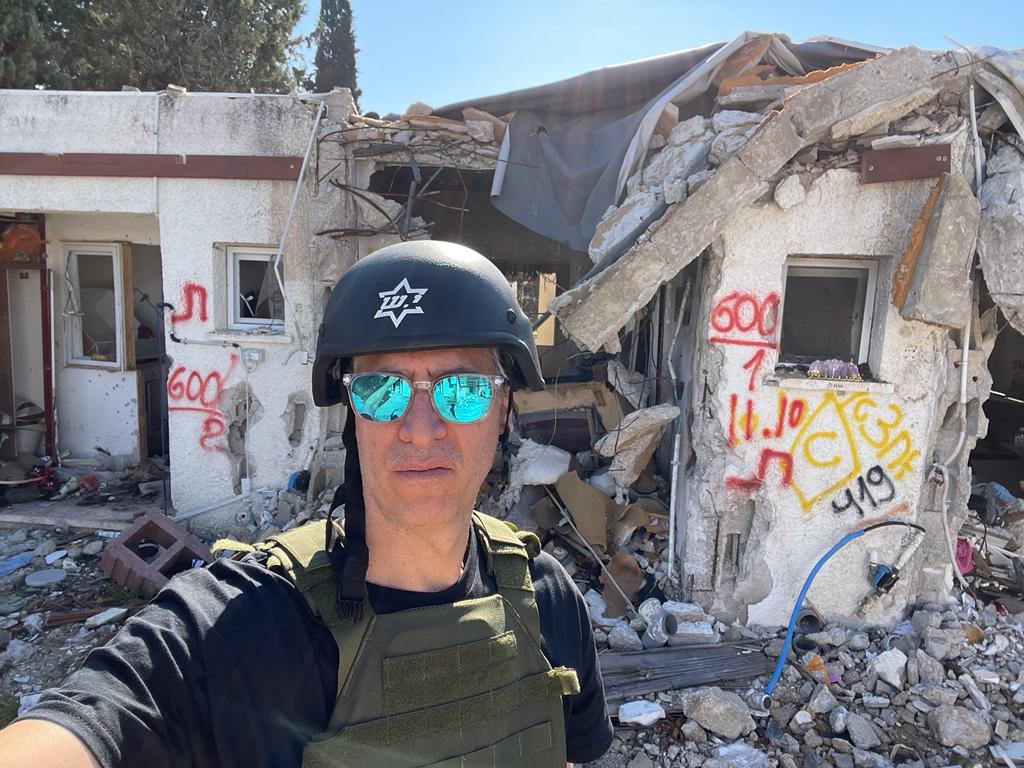 Israel - Hamas War; Moral Clarity, Historic Uncertainty

My most recent post outlines deep truths that are shaping how Israel recovers and evolves from the Hamas terror attack on Oct 7th. 

tachles.substack.com/p/israel-hamas…