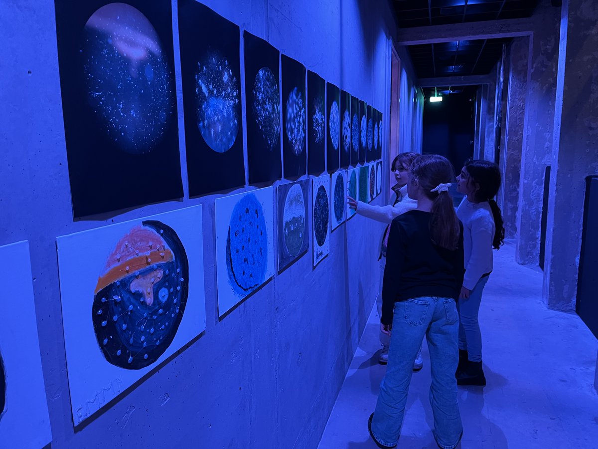 studioxag's tweet image. Earlier this year, we had the pleasure of working with @BuildMakeBe and @LynkCoGlobal, supporting a programme in Amsterdam that nurtured the minds and creativity of young #ARTivists. 

Looking back at the final exhibition, discover the outcome here:  eu1.hubs.ly/H06Mdrt0