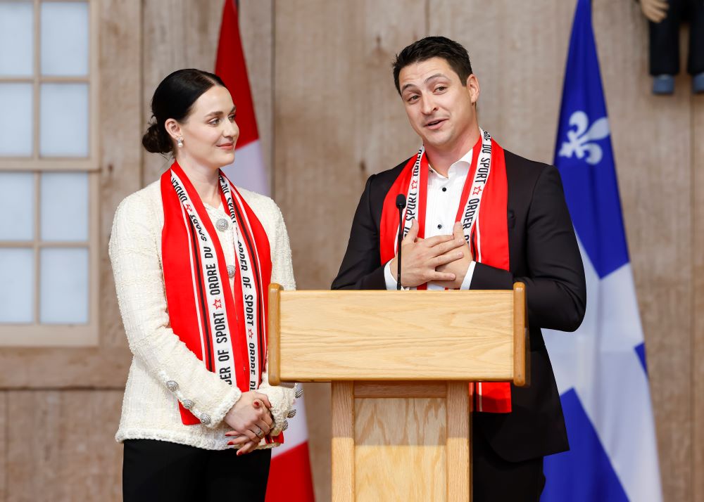 SkateCanada's tweet photo. Reflecting on a year filled with unforgettable moments on and off the ice ✨

Retour sur une année remplie de moments inoubliables ✨ https://t.co/pgcY3TAoSo