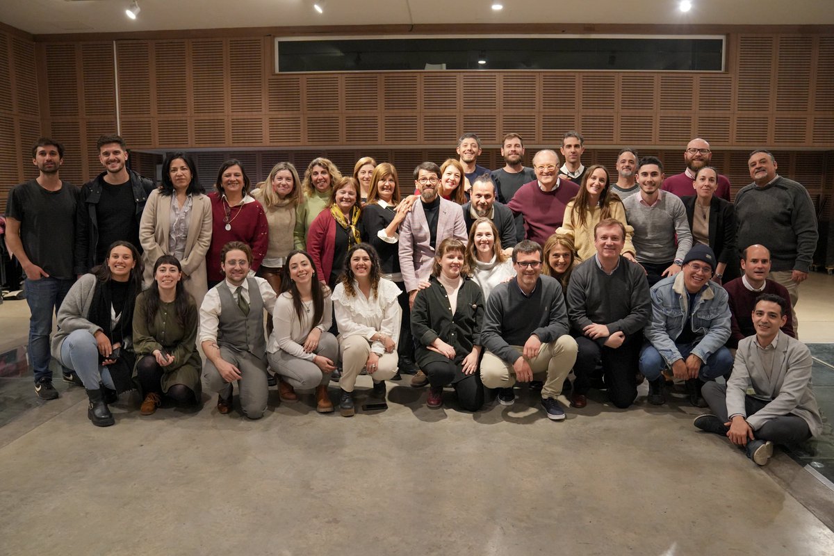 FerVilla_ba's tweet photo. Llegó el final del año y los recuerdos se movilizan.  

Vivimos momentos increíbles durante las #PrácticasEducativas este 2023  

Quiero agradecer a todas y cada una de las personas que participaron en este proceso: organizaciones, docentes, equipo y a las y los estudiantes. https://t.co/DmBlCKfd90