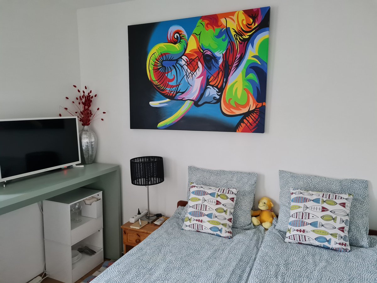 Check this new beautiful and colorful #airbnbroom in #oslo:

airbnb.no/rooms/10178967…

Tags: 
#airbnboslo #airbnbnorway #airbnbnorge #airbnb #bed