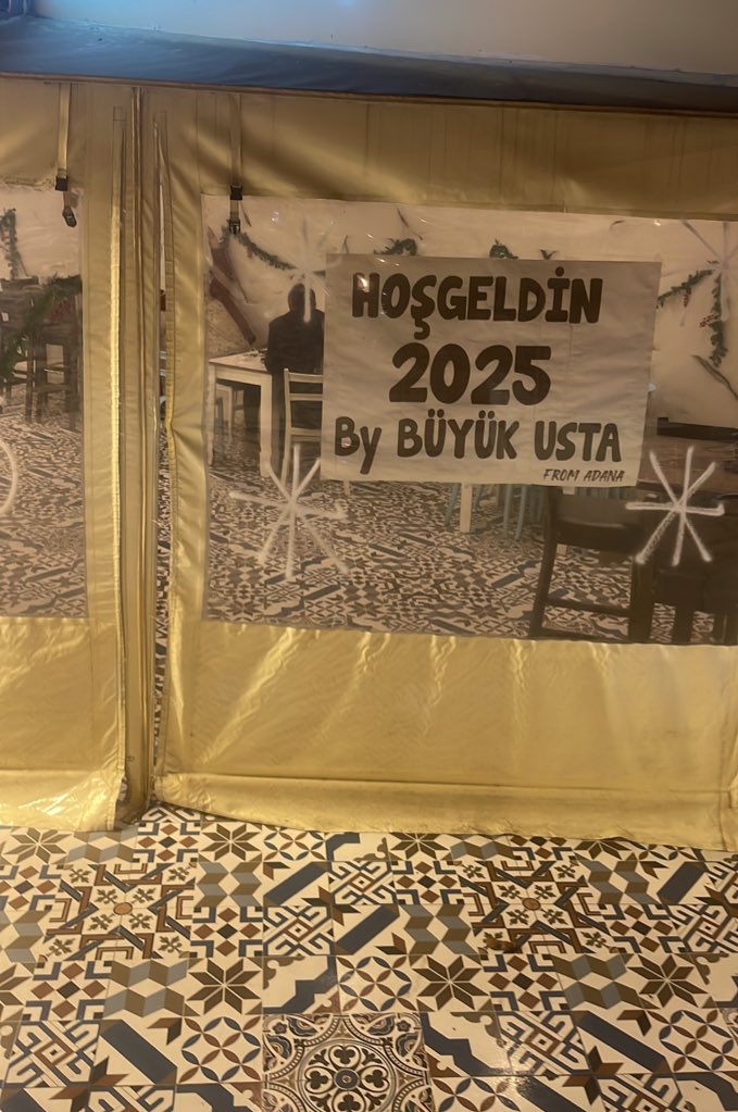 Rojbinbyrm's tweet photo. abicim emin misin ?bana hiç fark etmez hshahhah https://t.co/aC9EyUtJIp