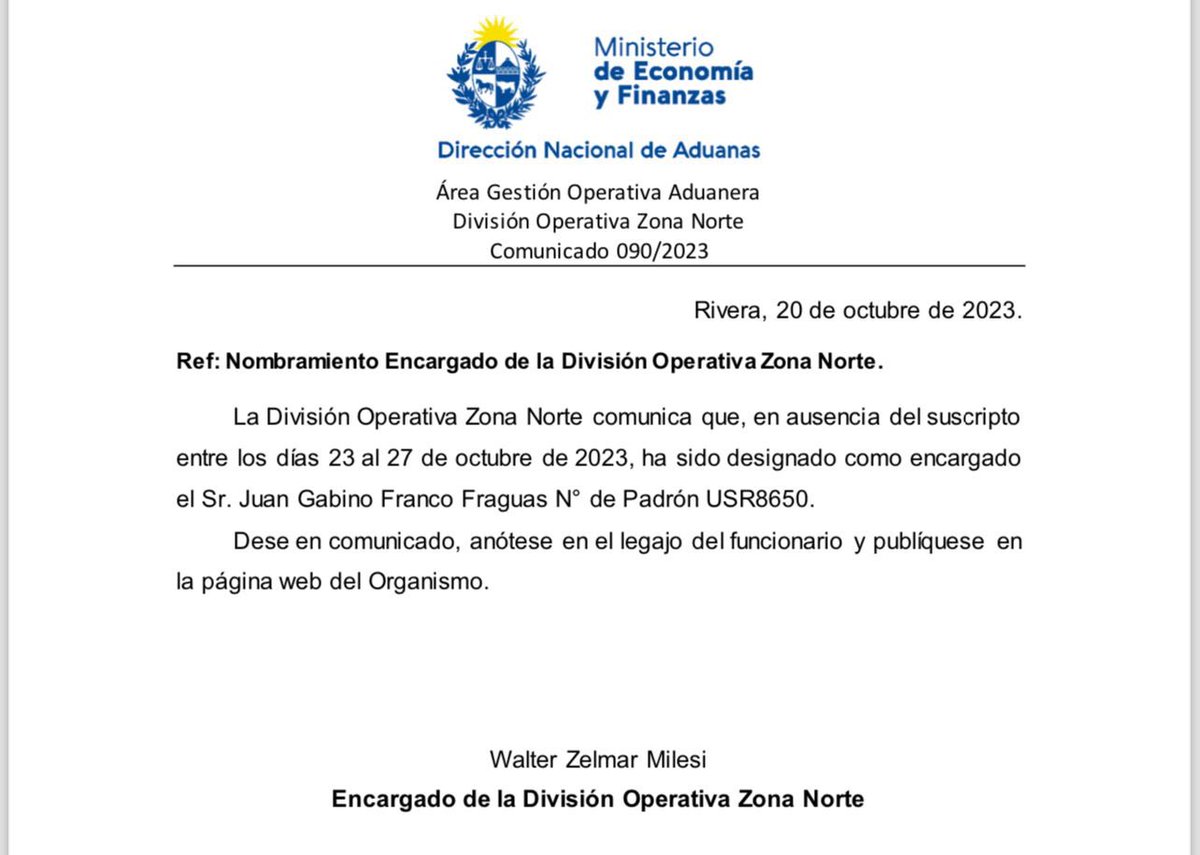 EPreve's tweet photo. 🔴 “HACETE AMIGO DEL JUEZ”

✔️ Funcionaria de Aduanas que denunció en el libro de actas a jerarca por corrupción en Artigas fue sancionada y su jefe premiado con un ascenso y traslado
a Rivera.

https://t.co/yohlLs3jc8 https://t.co/T6QJuzEEPy