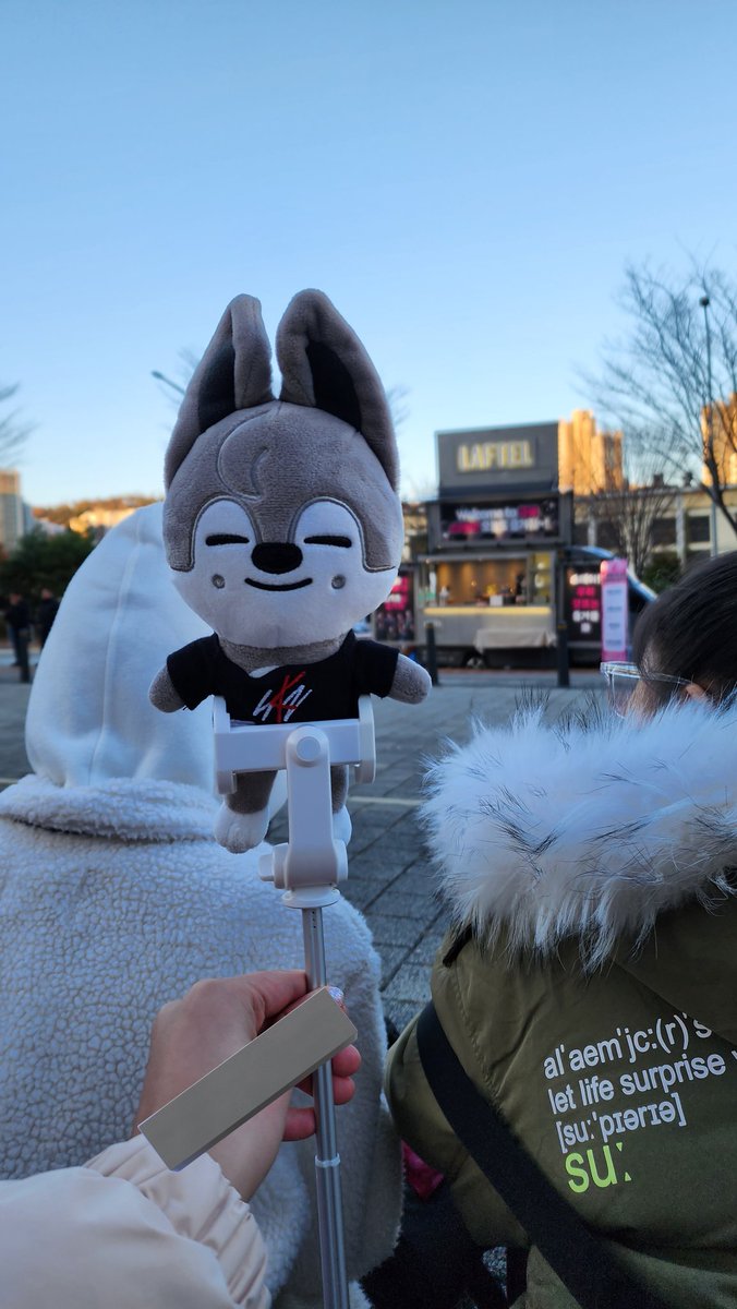 revan0325's tweet photo. 방찬 너 내가 그렇게 흔들어재낄 때 안 봐줬잖아!!!!! https://t.co/HpDHbVwg1K
