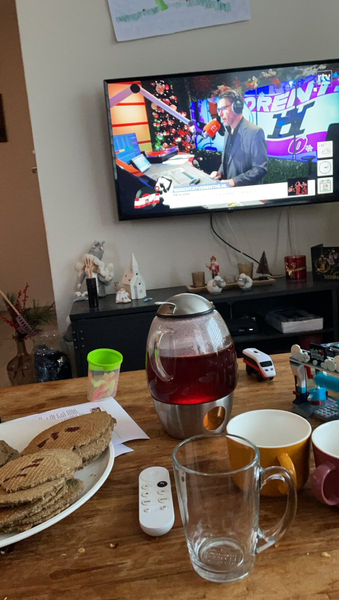 johankoops's tweet image. #rustmomentje #traditie #spekkedikken #rtvdrenthe #drentse1000 #hierkomikweg