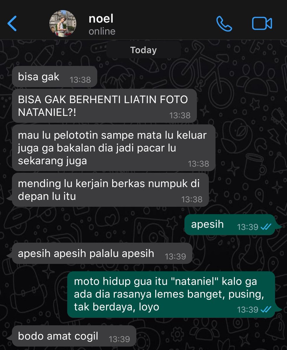 lora tweet media