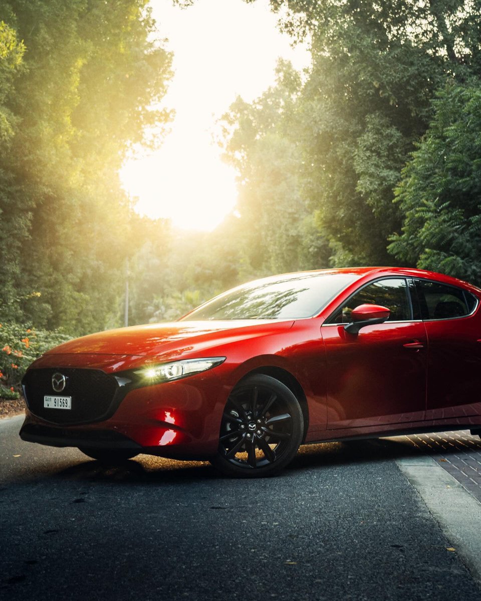 Mazda_UAE's tweet photo. It’s time for outdoor adventures in the #Mazda3, chasing the sun on scenic roads.
#MazdaUAE #MazdaDesign #DubaiOutdoors #CarDesign #DriveInStyle #CelebrateDriving
حان وقت المغامرات الخارجية في #مازدا3، ملاحقة الشمس على الطرق الخلابة #مازدا3 #مازدا_الإمارات #احتفل_بالقيادة https://t.co/kbu5mGeUZt