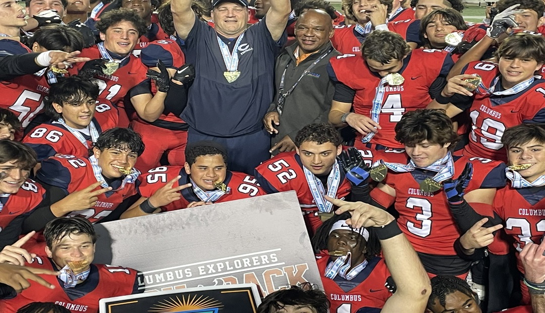 Christopher Columbus Continues To Win Titles. prepredzone.com/2023/12/christ… @in_huddle @RealNews102 @DanLaForestFB @ColumbusFtball @cchsballcoach @HectorChavez10_ @BryceFitzgera1 @ApolloBenito @shaddaicarter4 @hezekiahdown @fernyd_75 @FitzMatic_ @remygoinss @Jayden_leon6210