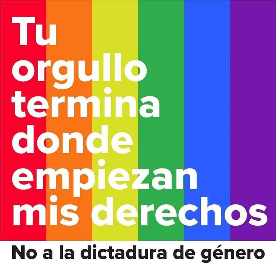 Patrioticos_RD's tweet photo. -Tienes derecho a creer que eres un pato, pero no puedes obligarme a tratarte como tal.
-Tienes derecho a creer que eres mujer, pero no tienes derecho de entrar al baño con mi hija si eres hombre biologicamente.
-Tienes derecho a hablar con lenguaje "inclusivo", pero no tienes derecho de obligarme a hablar como un estúpido.
-Tienes derecho de hacer lo que te de la gana sexualmente en tu privacidad, pero no tienes derecho a enseñarle a mis hijos ideología de género y/L sexo explícito en las escuelas.
-Tienes derecho de expresar lo que crees, pero no de imponer tus creencias sobre los demás.
-Tienes derecho a percibirte como te de la gana, pero no de adoctrinar y exhibir en público tus creencias ideologicas. 

En fin, tus derechos terminan donde empiezan los míos y viceversa.